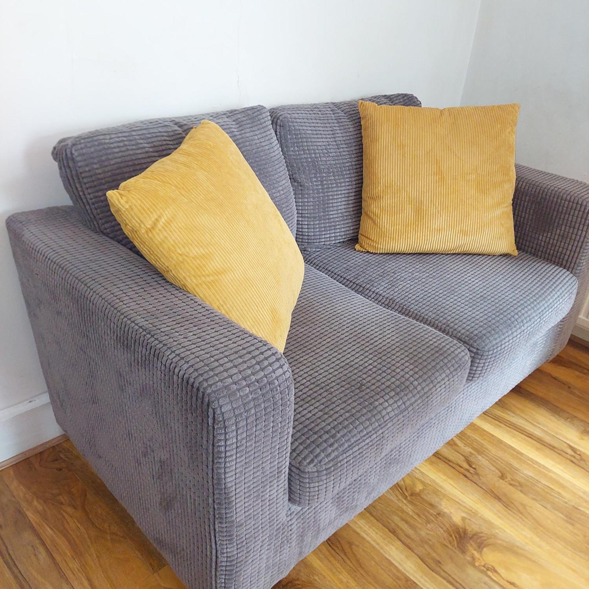 Apartment 2 Bedroom Apartment, Fortescue Road London